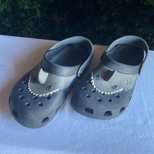 Boys shark crocs